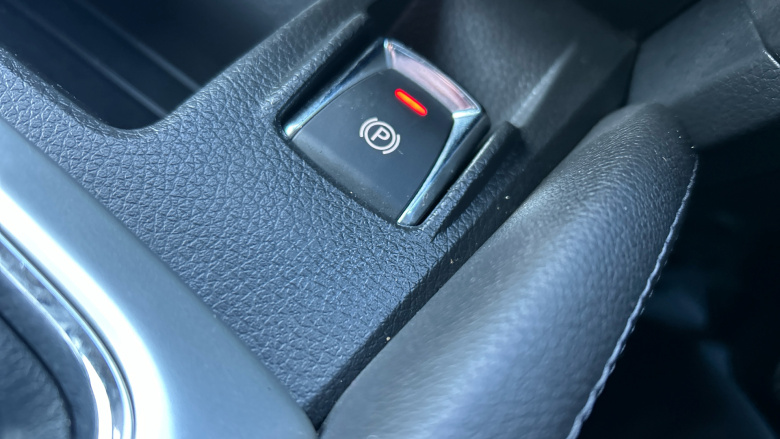 Nissan Qashqai 1.2 DiG-T N-Tec 5dr Petrol Hatchback